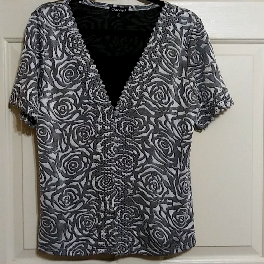 Blouse with unique sparkle of SILVER